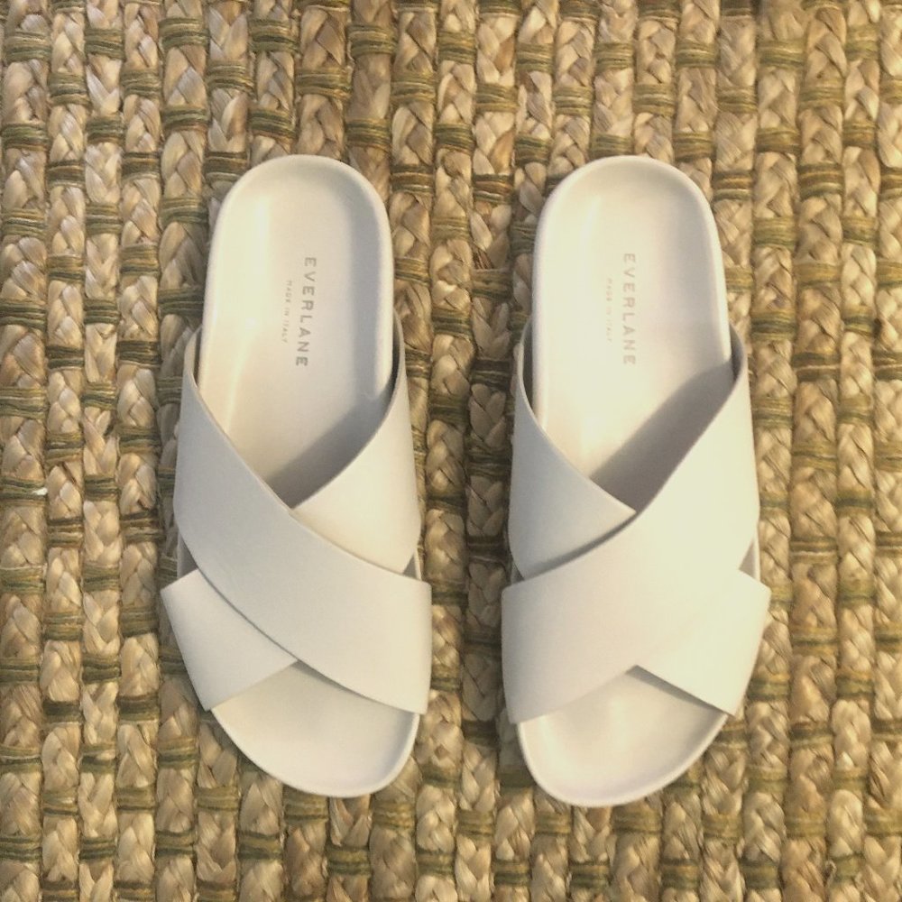 Everlane The Form Sandstone Crossover Sandal - Size 8 (New In The box)